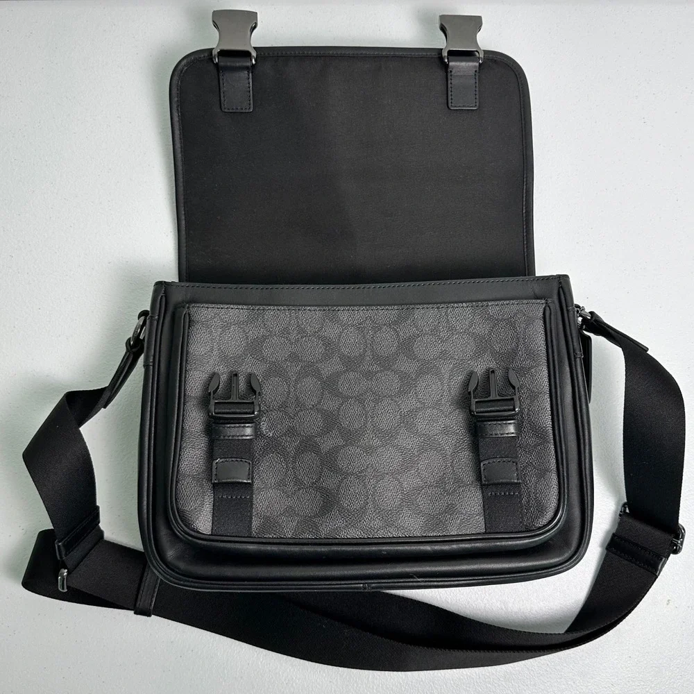 Coach league messenger